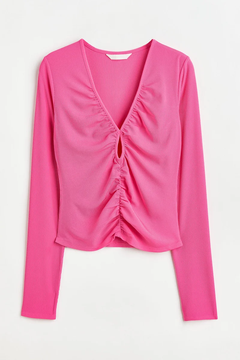 اتش اند ام بلوزة قصيرة بتفاصيل متجمعة