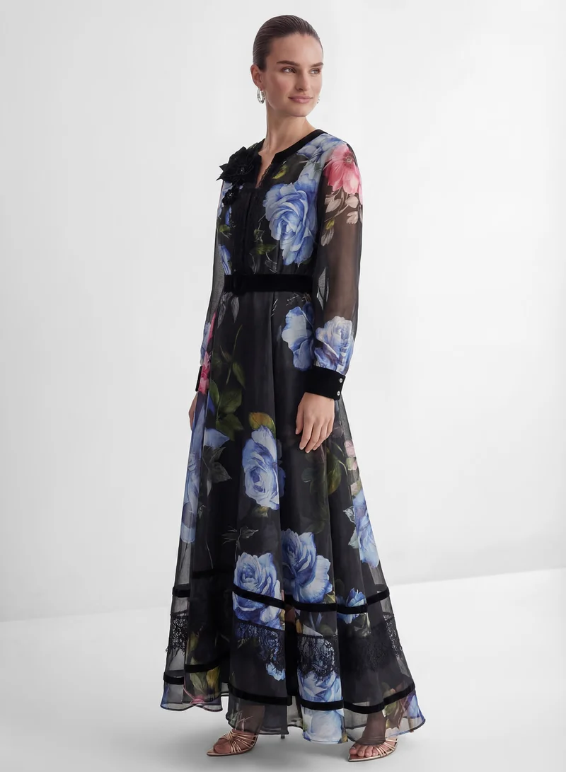 سنفير Antique Roses Black Floral Applique Sheer Sleeve Maxi Dress