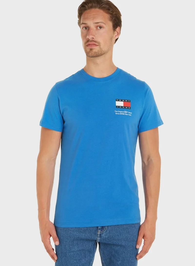 TOMMY JEANS Logo Crew Neck T-Shirt