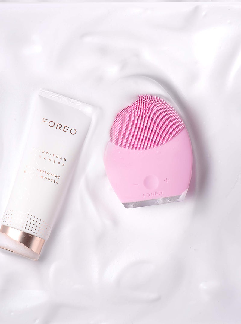FOREO Micro-Foam Cleanser - Face Wash - Pore Minimizer - All Skin Types Facial Cleanser - Vitamin E - Travel Size - Vegan - Facial Skin Care Products - 3.3 fl. oz. - Image 5
