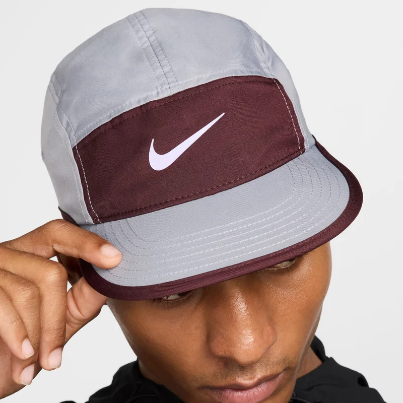 Nike Dri-FIT Fly Unstructured Swoosh Cap
