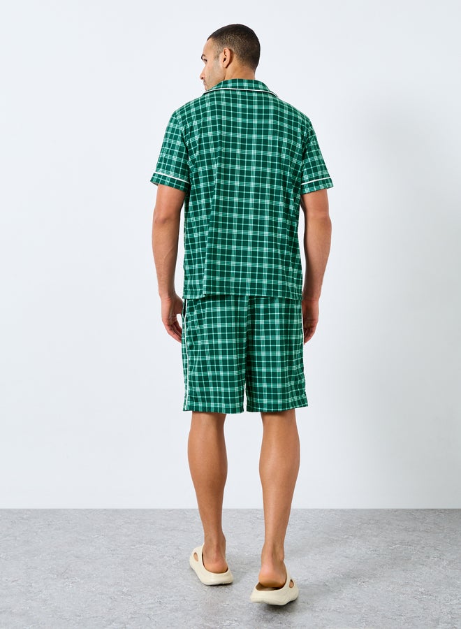 ستايلي طقم من شورت بيجاما وقميص بطبعة مربعات - Image 4