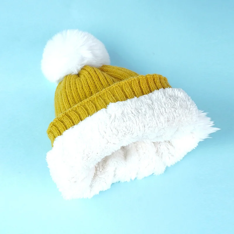 LITTLE SURPRISE BOX 2Pcs Occur White Bear Themed Beanie Winter Cap With Matching Long Style Neck Mufflers For Kids