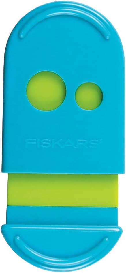 Fiskars Squeeze Sharpener for Kids 5  Crayon and Pencil Sharpener  Back to School Supplies  Color May Vary - Image 3