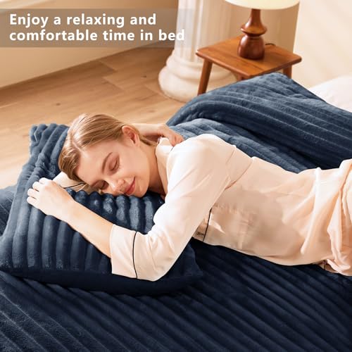 CozyLux Fluffy King Size Comforter Set - Super Soft Faux Fur Navy Blue Comforter King Size, Winter Warm Fleece Bedding Set, 3 Pieces Plush Fuzzy Bed Set (1 Shaggy Comforter, 2 Pillowcases) - Image 5