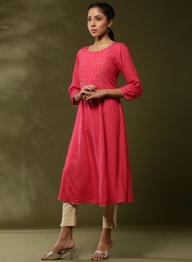 Abhishti Embroidered kurta-coral  - Image 3