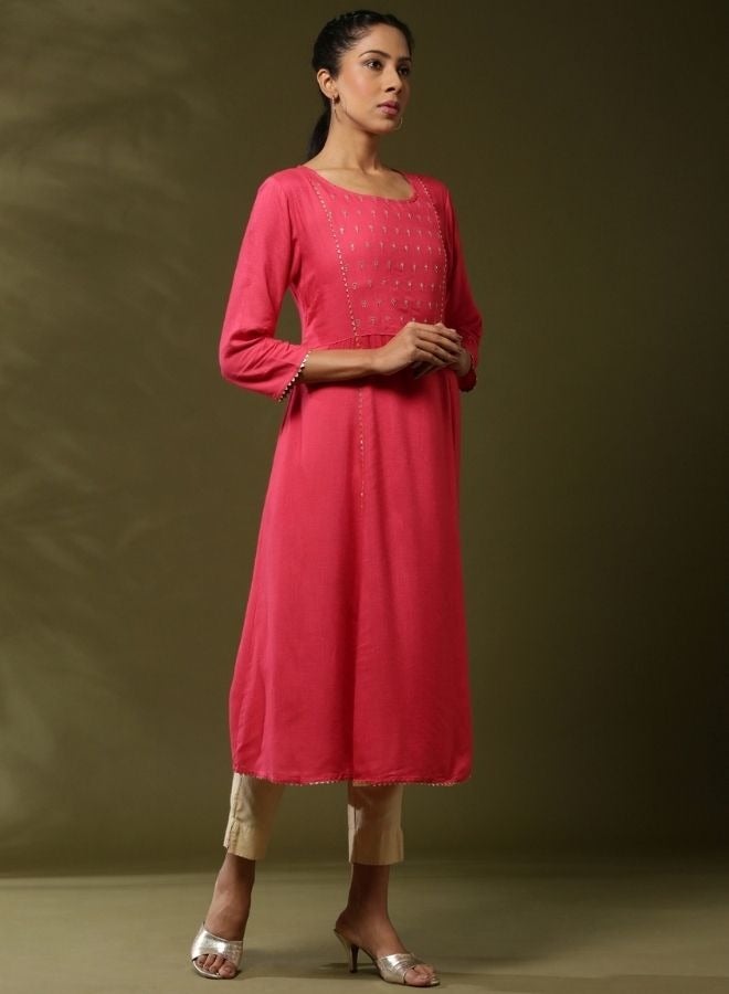 Abhishti Embroidered kurta-coral  - Image 4
