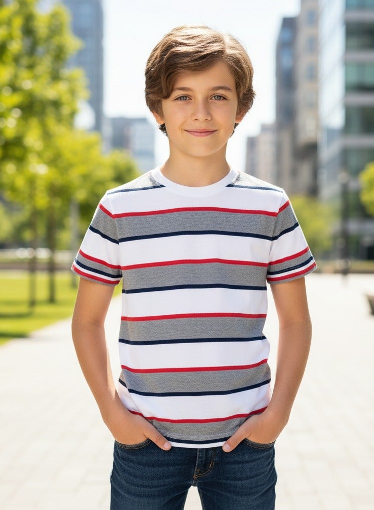 A trendy T-shirt with stylish stripes. Short-sleeved crew neck T-shirt - Image 1