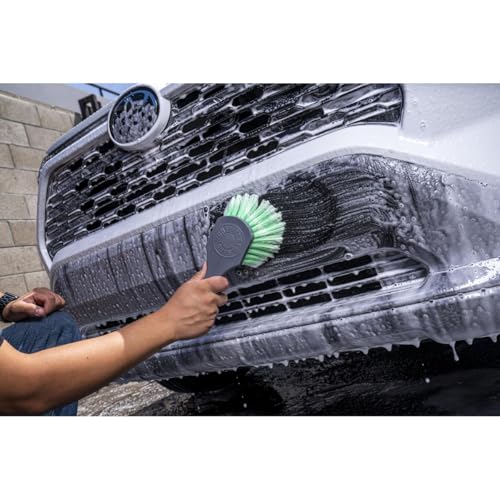 Chemical Guys ACCG08 Wheelie All Exterior Surface and Wheel Brush (Safe for Cars, Trucks, SUVs, RVs, Motorcycles, & More) Green - Image 5
