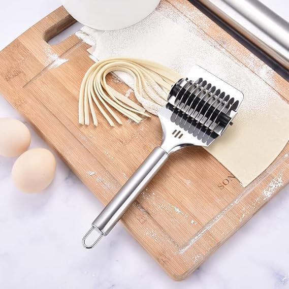 Pavan E Commerce Stainless Steel Pasta Maker Spaghetti Cutter Fettuccine Noodle Lattice Roller Dough Docker for Kitchen Cooking Pack of 1 Noodle Cutter L S 1 4  - Image 3
