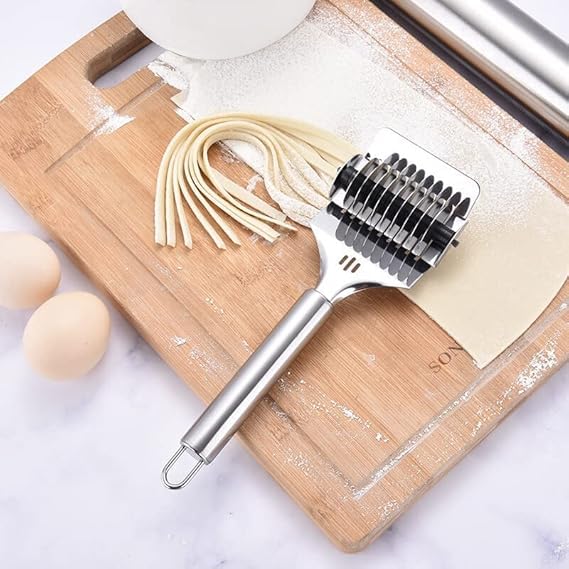 Pavan E Commerce Stainless Steel Pasta Maker Spaghetti Cutter Fettuccine Noodle Lattice Roller Dough Docker for Kitchen Cooking Pack of 1 Noodle Cutter L S 1 4  - Image 4
