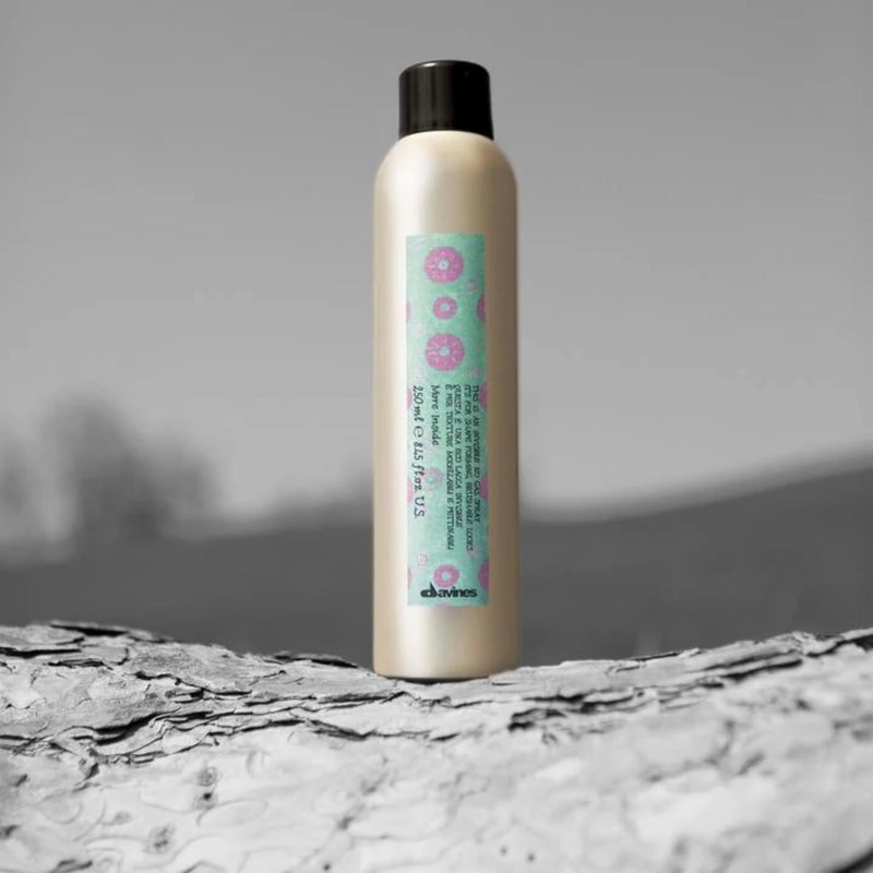 Davines This Is an Invisible No Gas Spray, Humidity-Resistant, Flexible Non-Aerosol Hairspray For Brushable Hold And Touchable Finish, 8 Oz. - Image 2