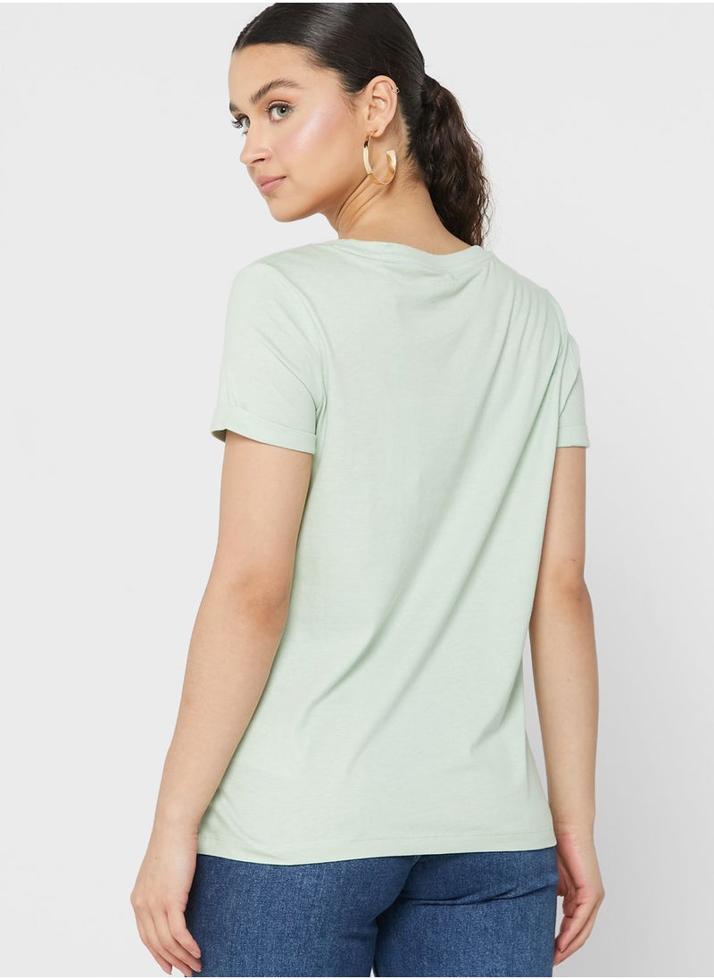 GUESS - Roll Sleeve Graphic T-Shirt - Image 1