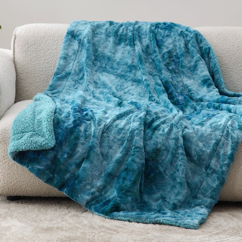 Bedsure GentleSoft Sherpa Fluffy Blanket Twin Size (150 cm x 200 cm) - Fleece Warm and Cozy Fuzzy Faux Fur Throw for Couch, Sofa, Bed Decor, Tie Dye Design, Teal - Image 5