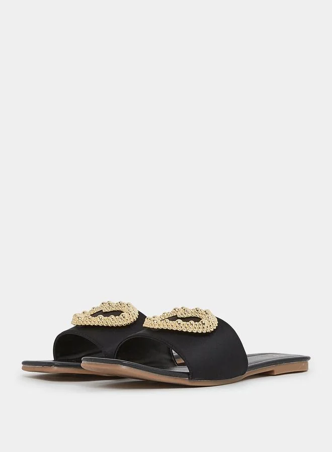 Styli Metallic Beaded Heart Accent Slip On Flat Sandals