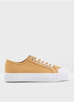 Saloni Sneakers