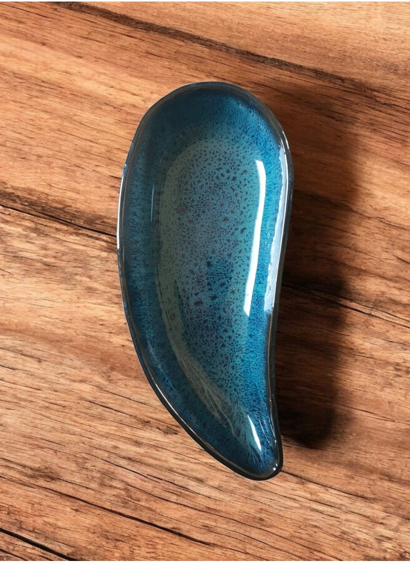 Generic Ceramic and earthenware serving dish that can withstand direct and indirect temperatures, flame or oven, 33 cm  - Image 1