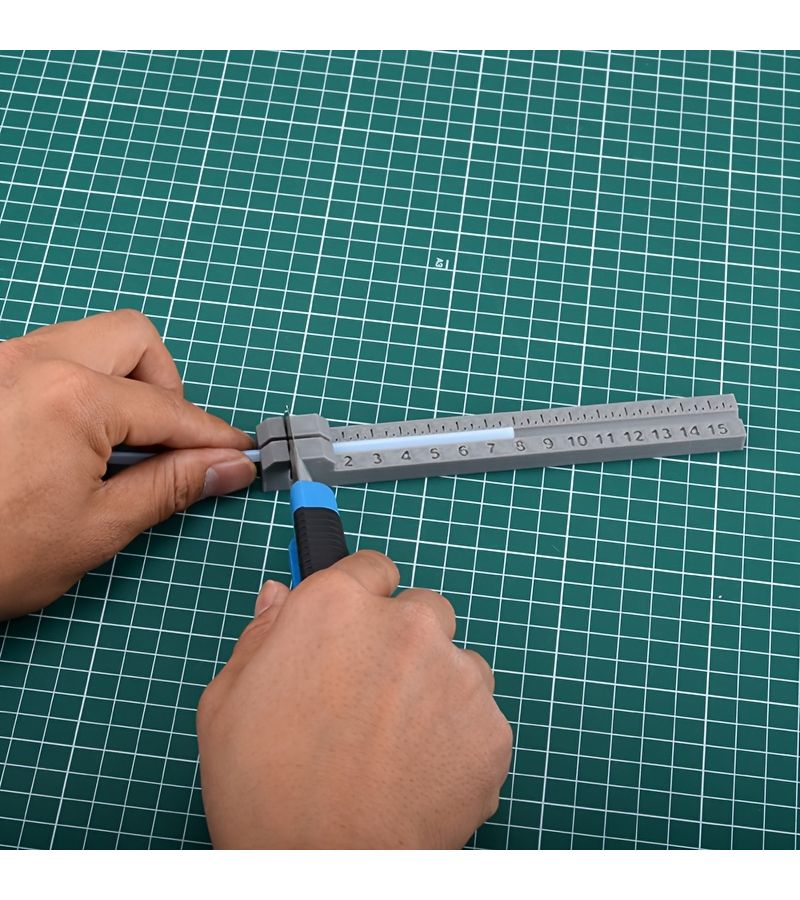 أبيض مع برتقالي، أداة مساعدة لقطع الأنابيب مع مسطرة مزدوجة من مادة PETG للمقياس - Image 3