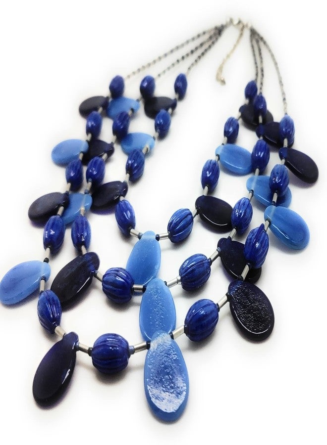 دي سي أيه قلادة نسائية من الزجاج الأزرق والأكريليك من دي سي إيه، رقم 4432 - Image 2