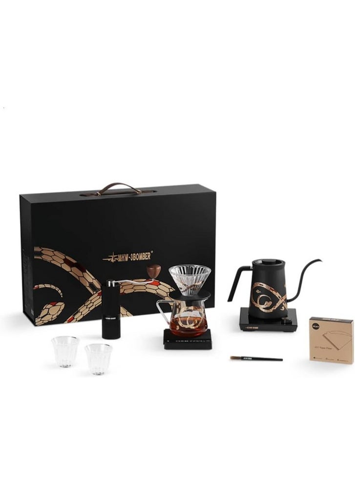 ام اتش دابيلو - ثري بومبار طقم قهوة فاخر MHW-3BOMBER، مع مصفاة زجاجية وغلاية على شكل عنق الإوزة، وصندوق هدايا - إصدار محدود من عام الثعبان - 9 قطع - Image 5
