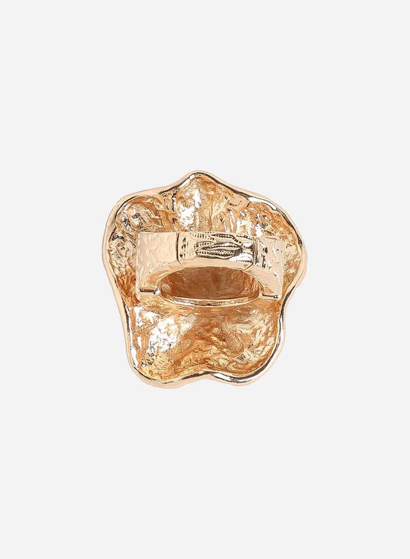 SOHI Dented Star Wave Statement Artificial Ring Jewellery