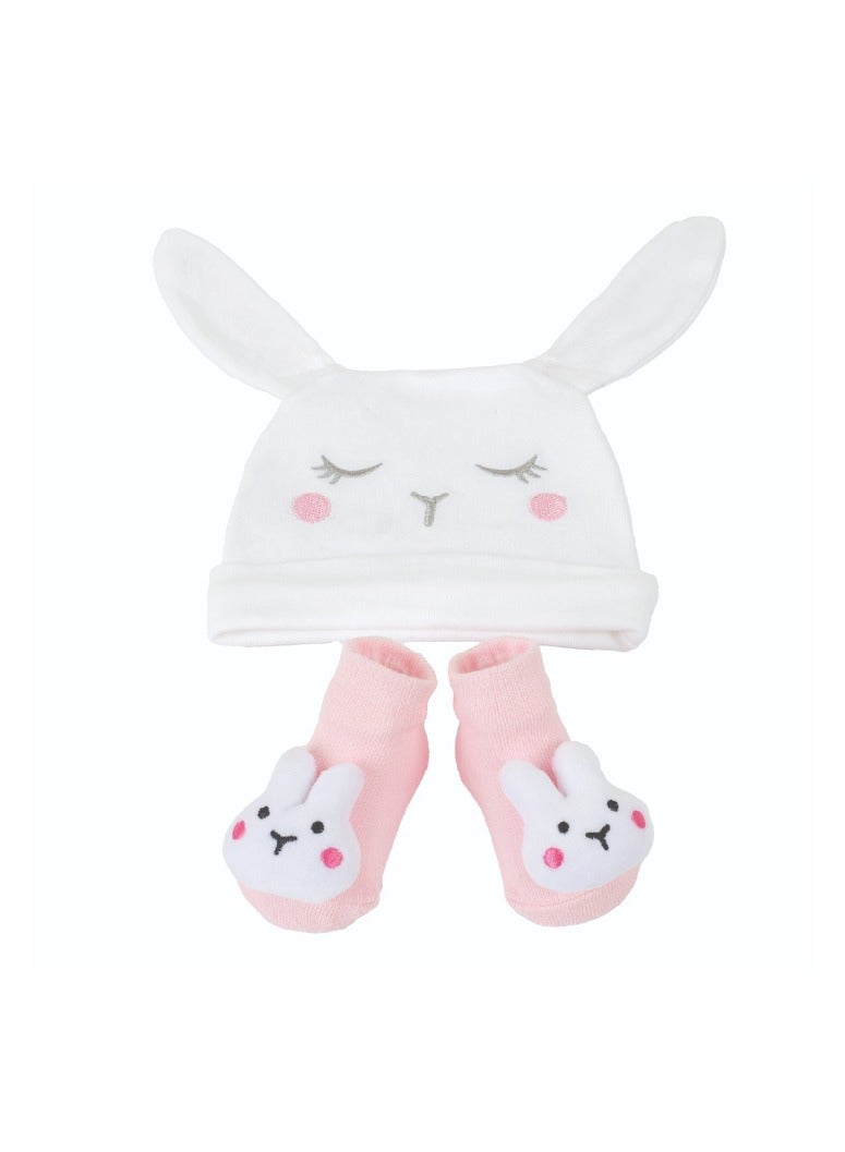 Nurtur Gift Pack Hat + Socks (Mesh Gift bag) - Pink/Girl - Image 1