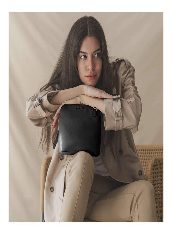 دايلي أوبجيكتز حقيبة كتف سوداء من DailyObjects بتصميم شبه منحرف للبنات والسيدات | مصنوعة من جلد نباتي متين | إغلاق بسحاب | أحزمة قابلة للتعديل والفصل - Image 2