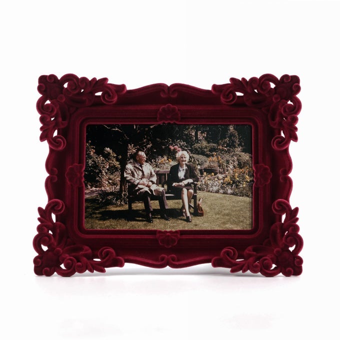 5X7 RETRO PICTURE FRAME FOR TABLETOP GALLERY WALL DECOR VINTAGE ORNATE PHOTO FRAME WITH REAL GLASS FOR LIVING ROOM BEDROOM SMALL ROCOCO DECORATIVE FRAME FOR OIL PAINTINGS POSTERS WINE RED
