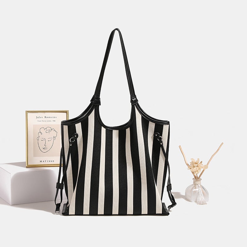 Internet Celebrity Niche Fashion Canvas Bag For Women Armpit Large Bag Versatile Large Capacity Commuter Tote Bag - Image 1