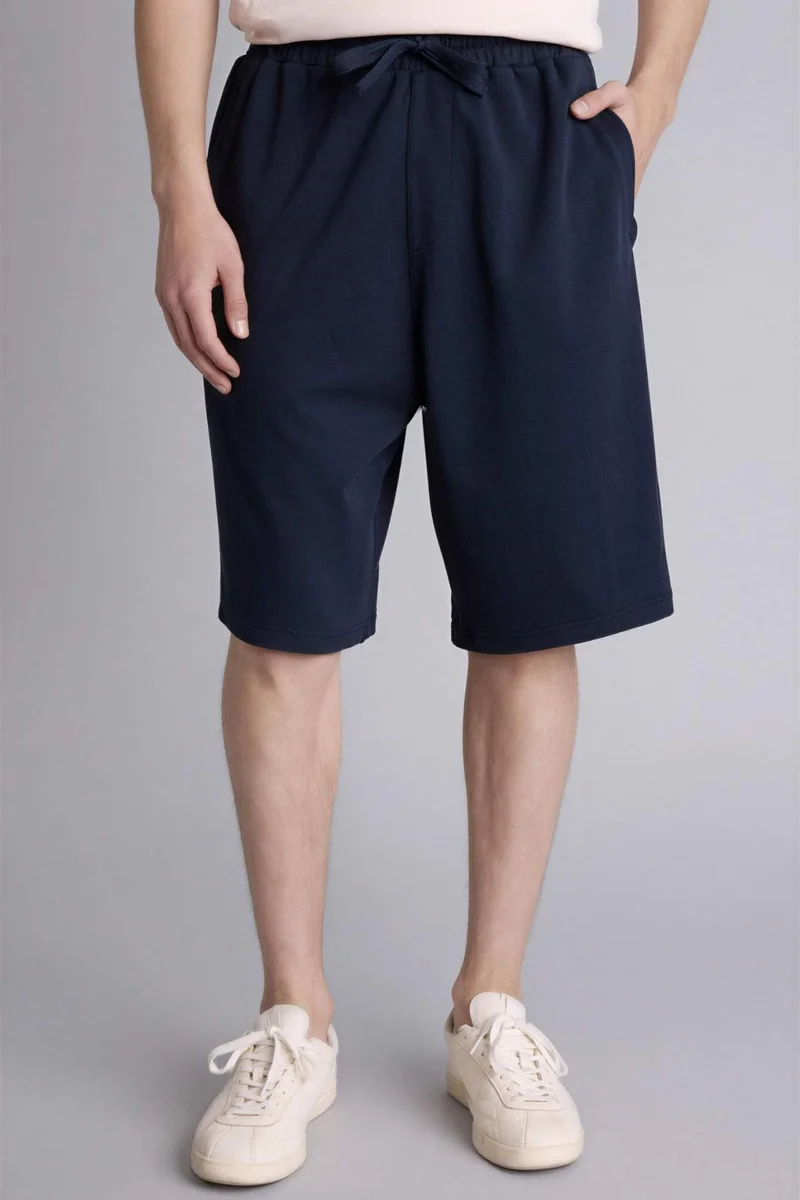 ديفاكتو Baggy Fit Elastic Waist Shorts