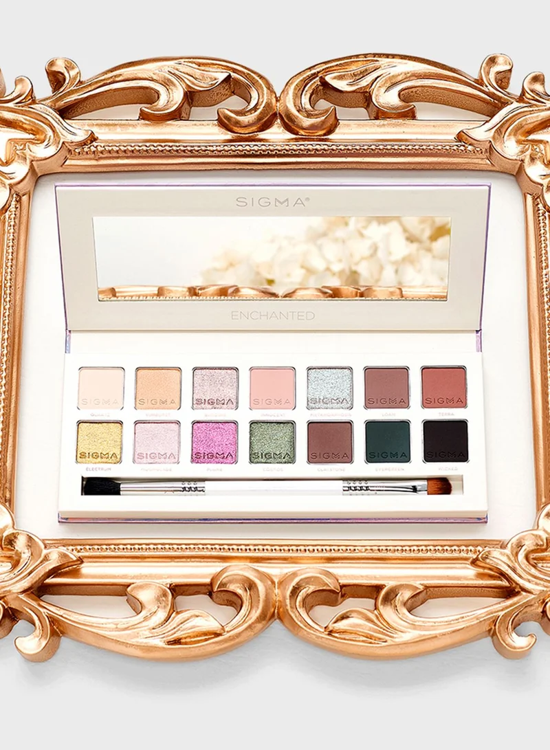 Sigma Beauty Sigma Beauty 14 Shade Eyeshadow Palette in Matte and Shimmer in Enchanted