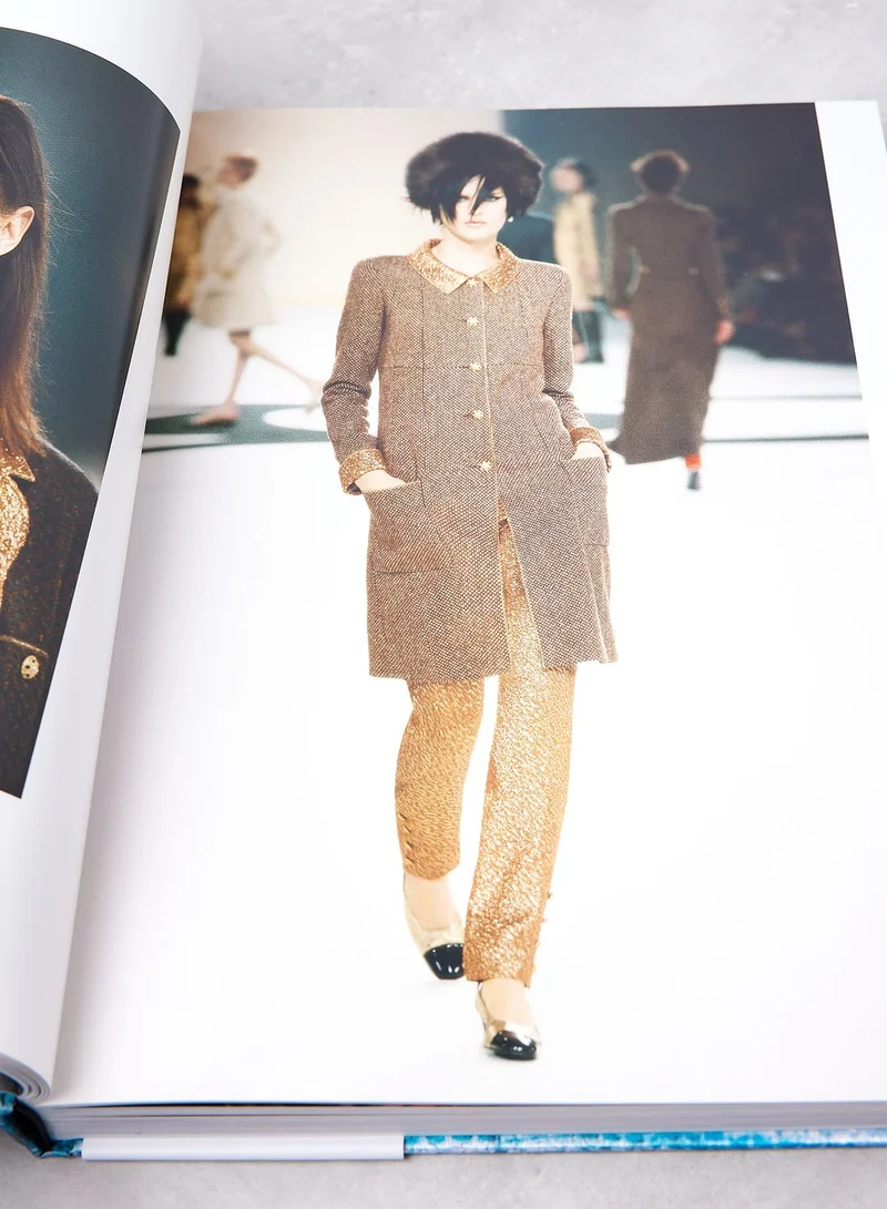 THAMES Karl Lagerfeld Unseen: The Chanel Years Book