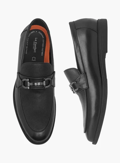 لو كونفورت Men's Textured Slip-On Loafers With Metal Accent