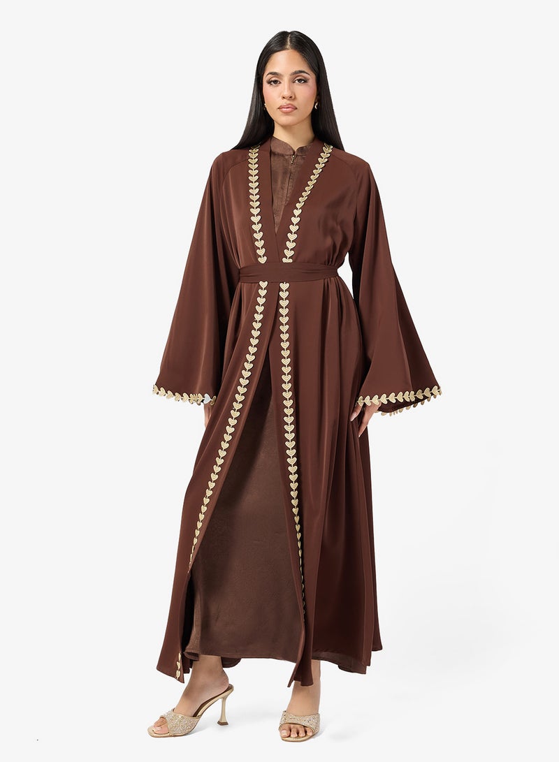 خزانة عباية مزينة بشريط متباين - Image 4