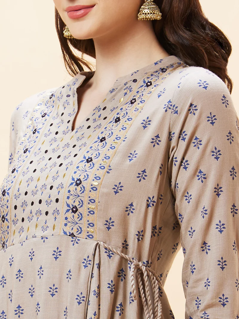 جلو باص Women Ethnic Motifs Printed Mirror Work Kurta