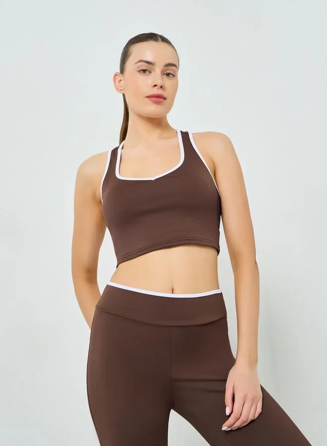 Styli Active Contrast Edge Racerback Peep Sports Bra and Leggings Set