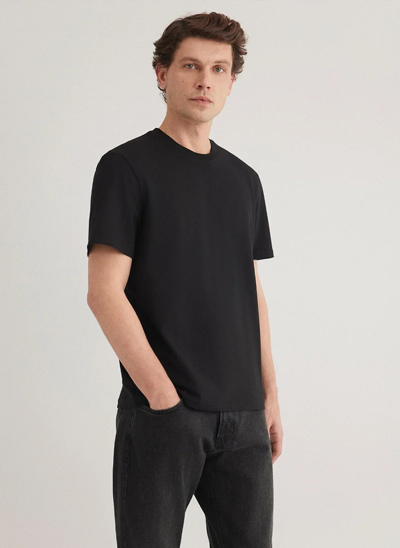 مافي Black T-Shirt