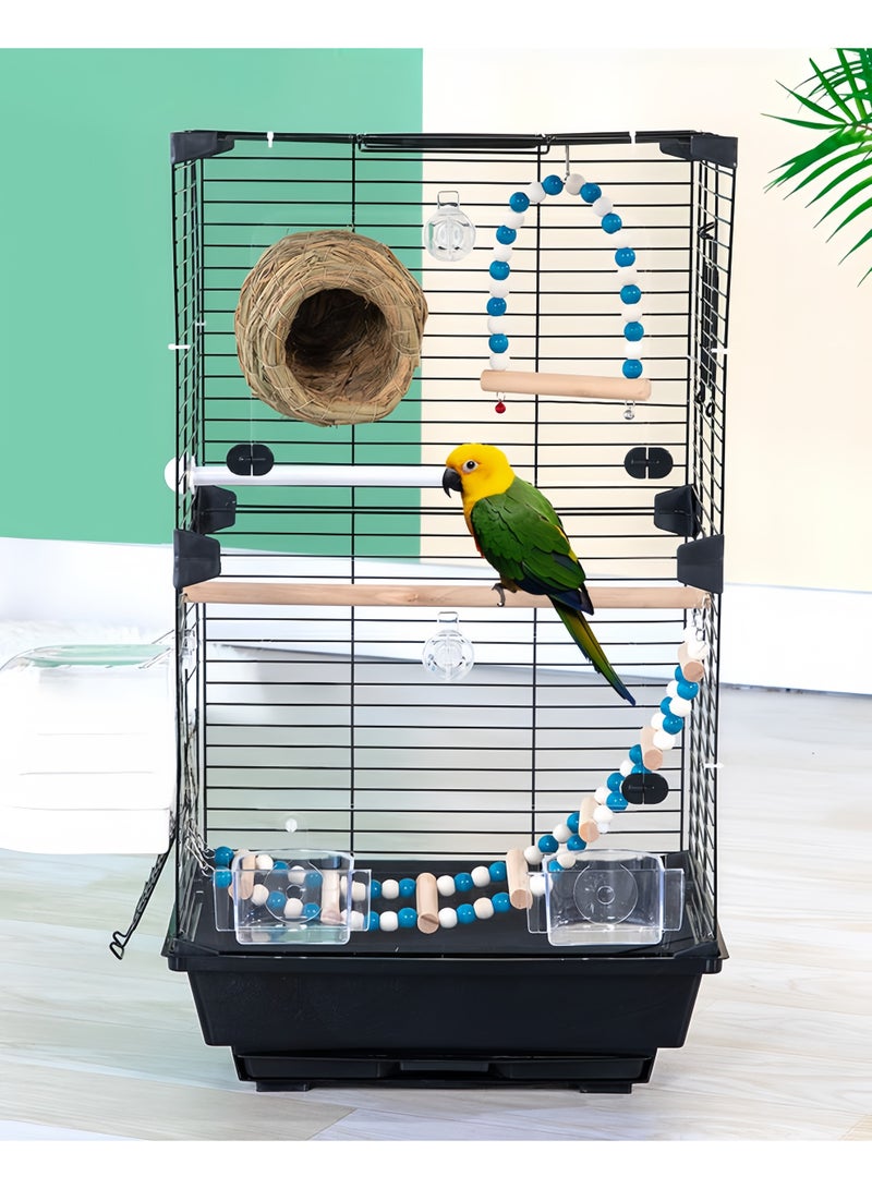 مس تيارا قفص طيور أكريليك مُحسّن مع ملحقات، بيت طيور متنقل بمقبض، تصميم شفاف، باب مزدوج للتغذية، حوض استحمام، مجثمات، عش، أرجوحة وسلم للطيور الصغيرة. - Image 3