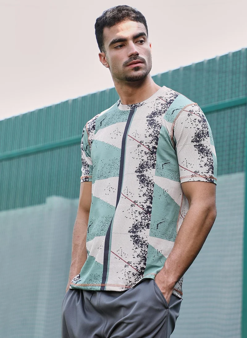 CAHOOT  Men's Sage Green & Off-White Abstract-Geo Activewear T-Shirt for Men | Best Price UAE