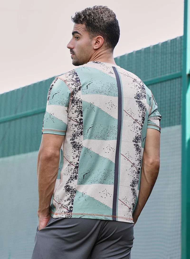 CAHOOT  Men's Sage Green & Off-White Abstract-Geo Activewear T-Shirt for Men | Best Price UAE