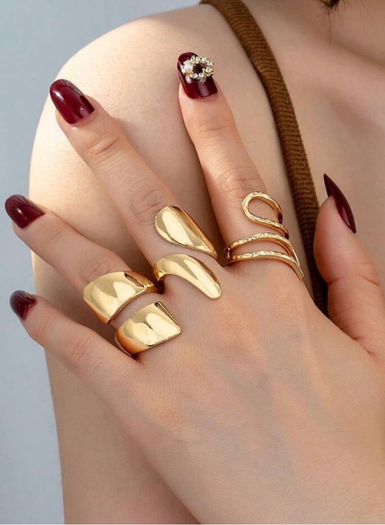 إيكوال مجموعة خواتم من 3 قطع نسائية أنيقة باللون الذهبي بمقاس موحد - Image 1