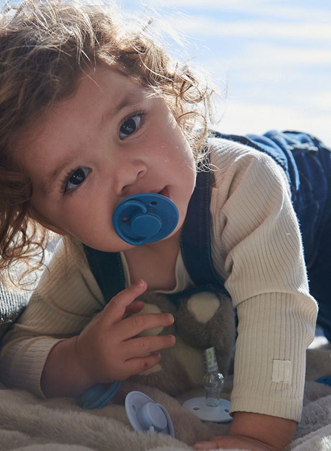 Mininor Round Pacifier Latex 6M Blue Whale - Image 5