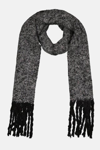 Women Textured Thick Twist-Fringe Scarves 160 L x 34 H cm, Black - pzsku/Z8DEFDF8B71305B90C8E7Z/45/_/1741183796/c75ddfe5-94e0-4c30-820d-d8daad017b33