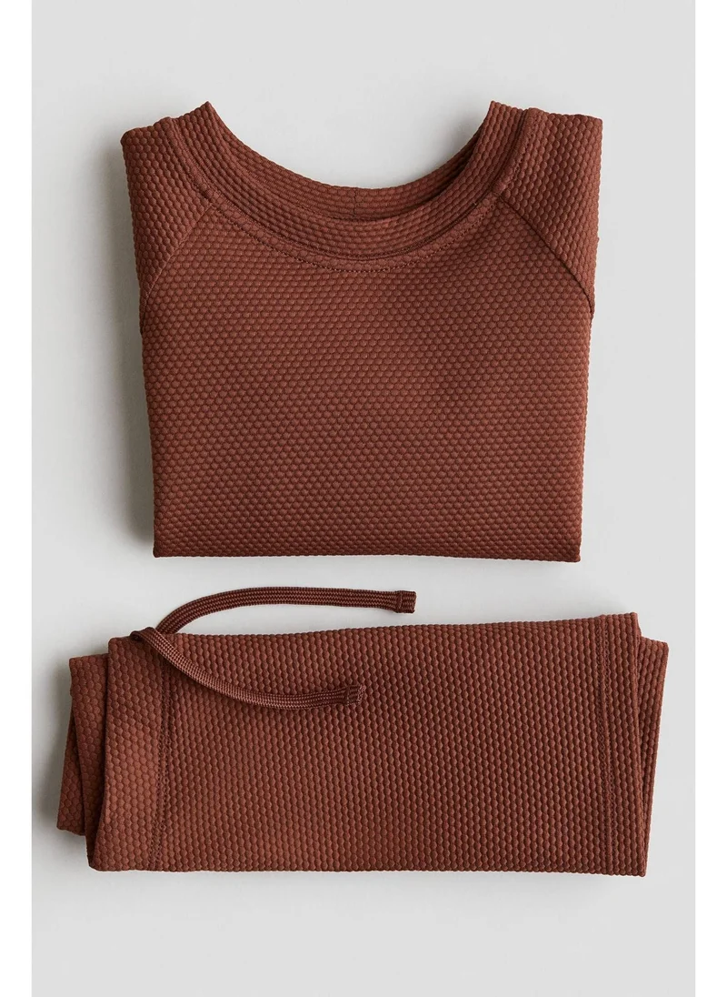 اتش اند ام طقم سباحة بحماية