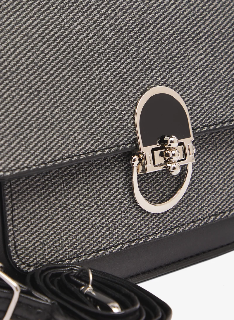 ايلا حقيبة بنقوش مع مقبض علوي