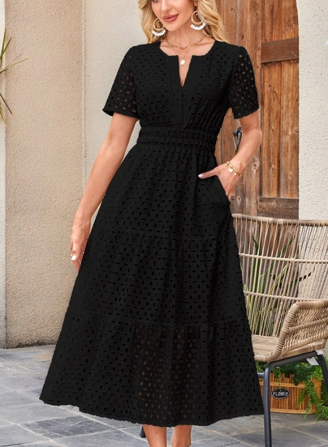 SIMPLEE European Women Clothing V Neck Eyelet Pleated Long Dress