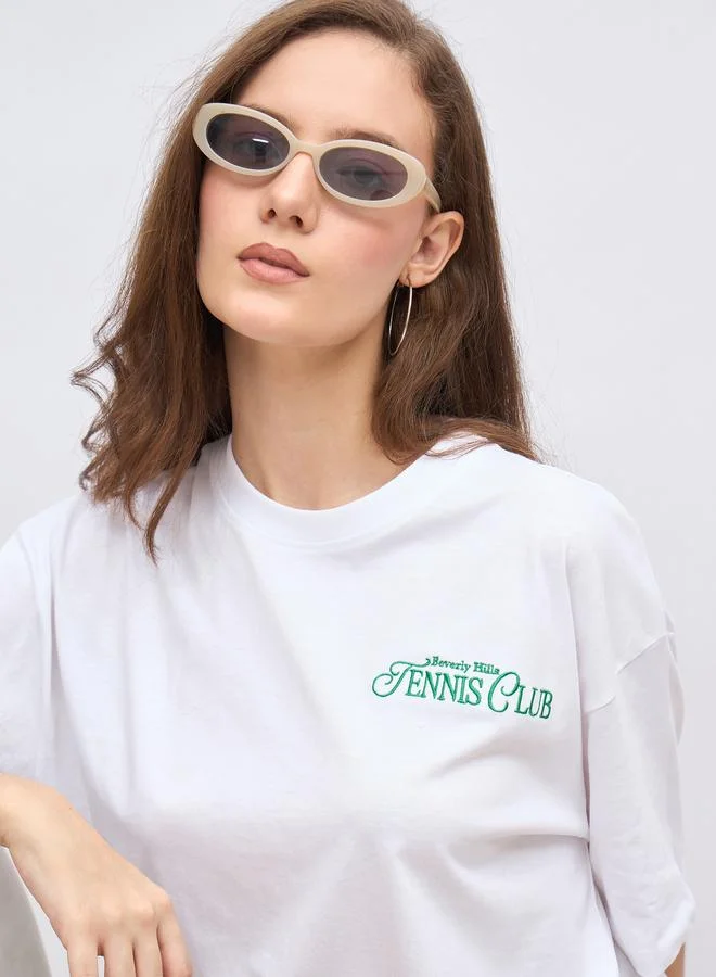Styli Styli Embroidered Detail Oversized Longline T-Shirt