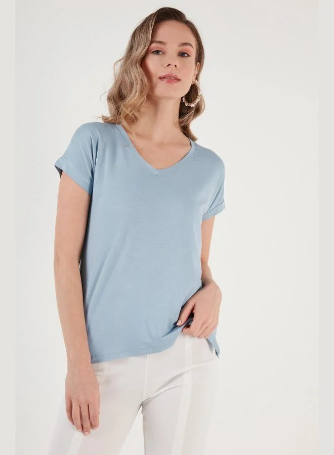 ليلا بلوزة ليلا بياقة على شكل حرف  بقصة مريحة وتفاصيل فتحة، عبوة من قطعتين، بلوزة نسائية