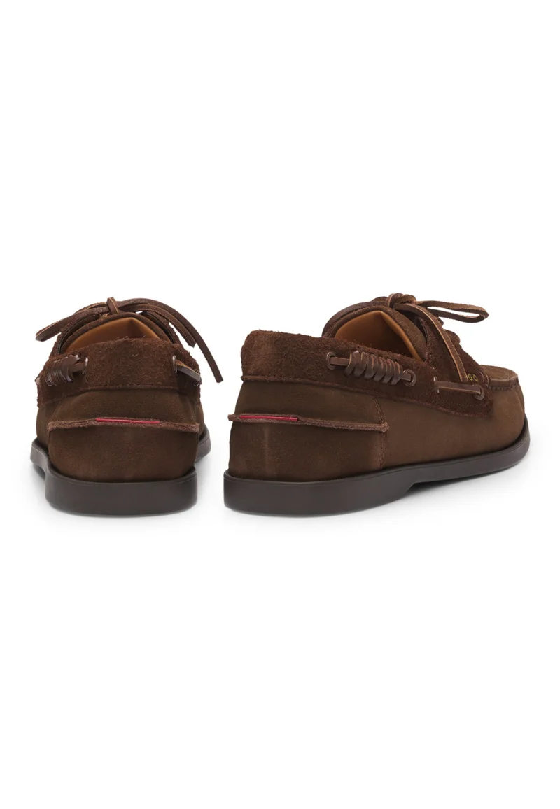 هوجو Boat shoes in mixed suedes