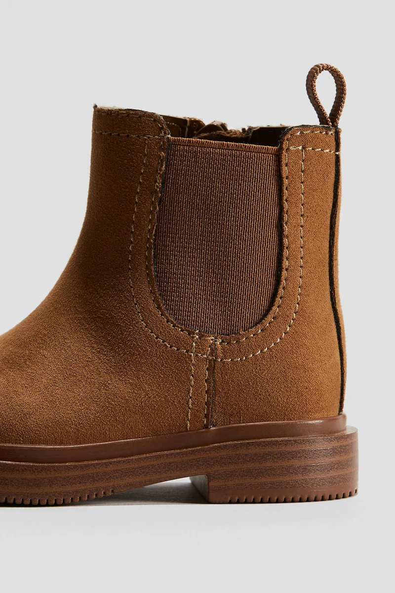 H&M Chelsea Boots